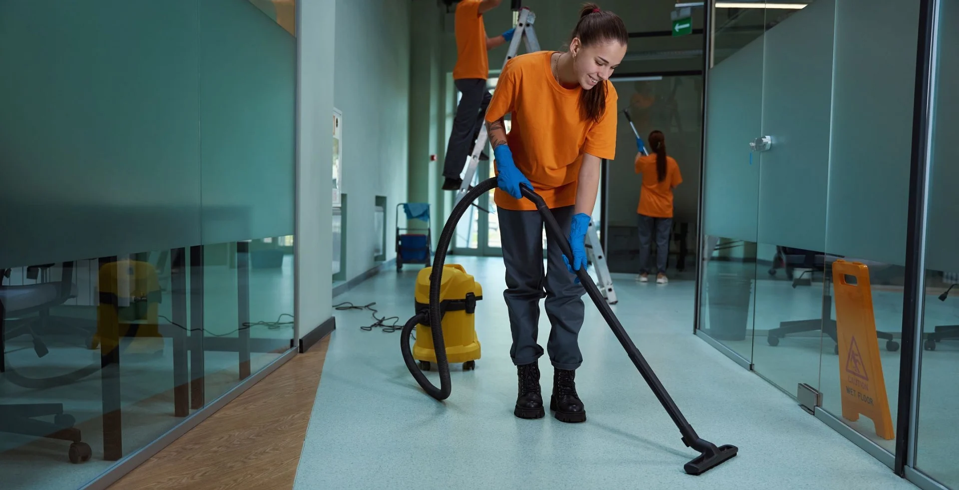 The Benefits of Commercial Cleaning for Refineries and Chemical Plants