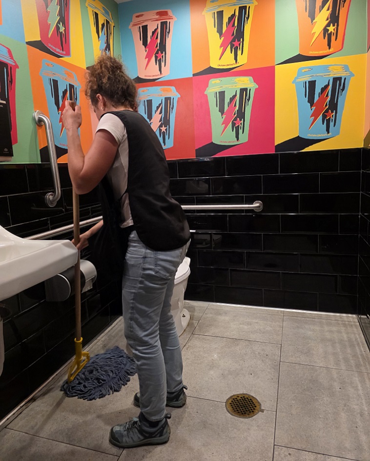 Commercial janitorial Services for washroom