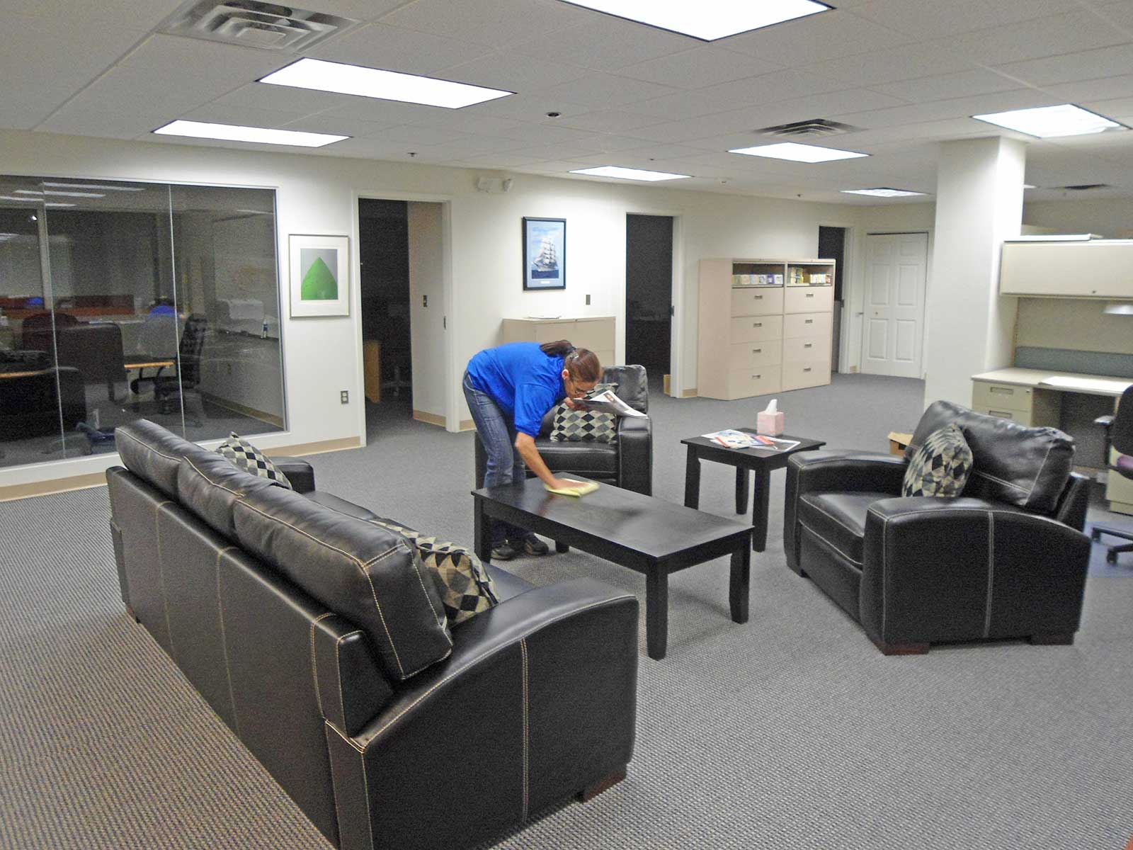 office lobby cleaning
